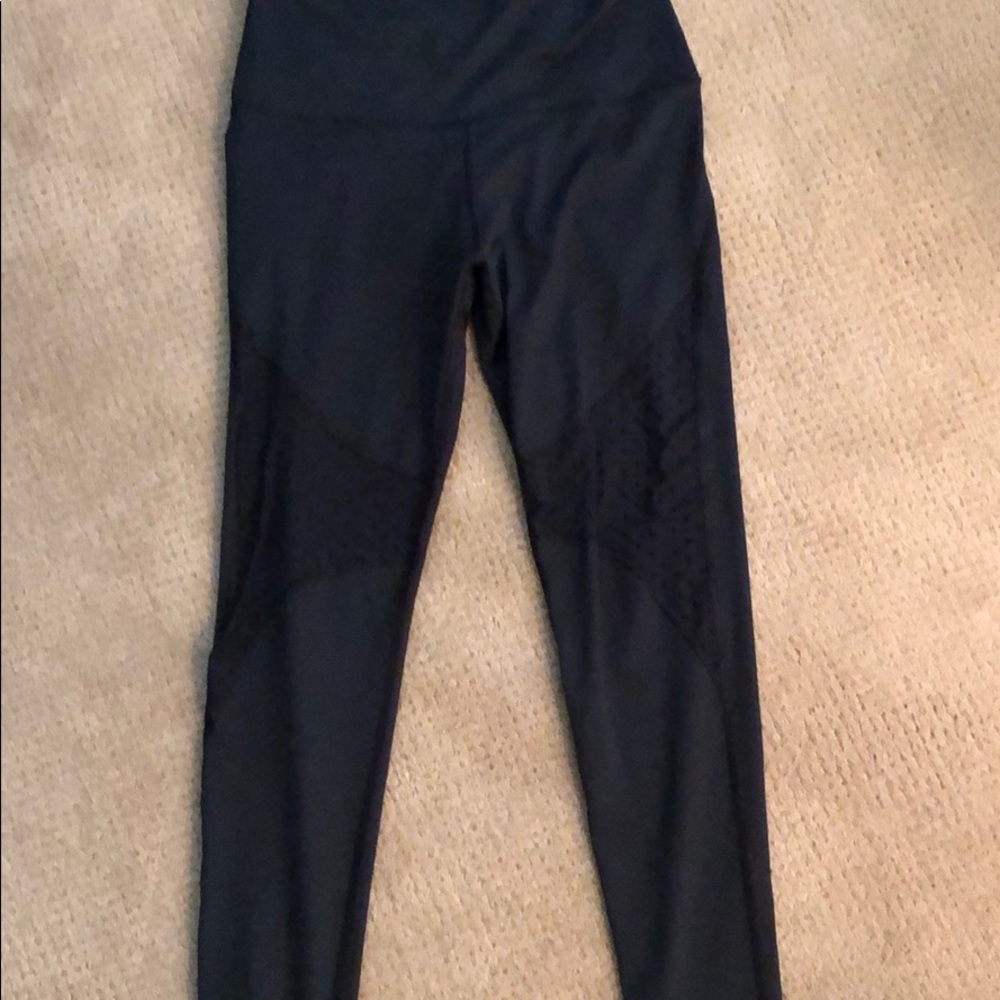 Aerie move polka dot mesh high waisted legging